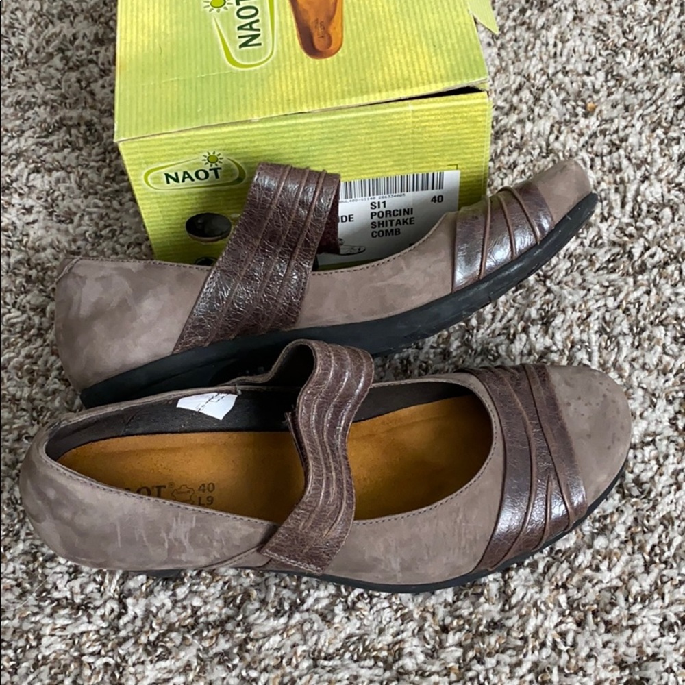 Naot attitude shoes
